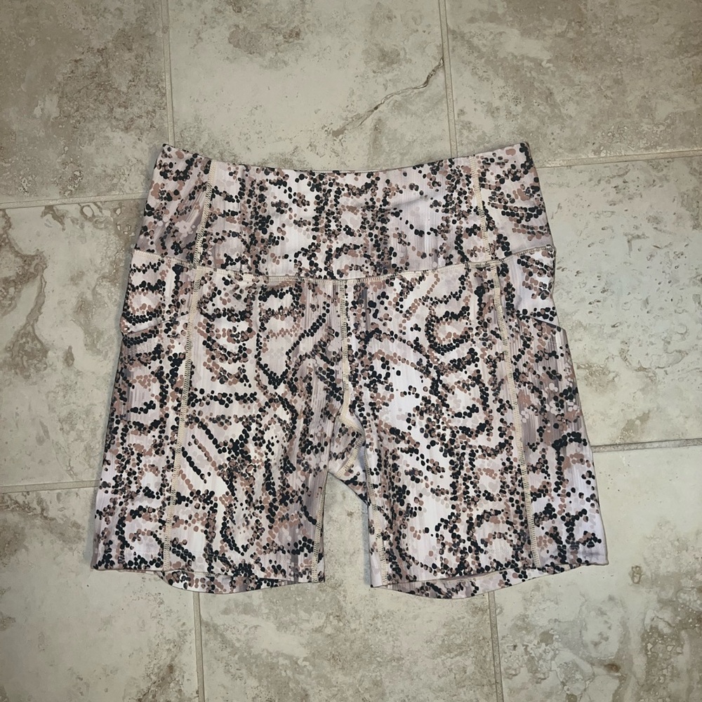Zella (nordstrom) Bike Shorts, Color: Tan/Brown Speckled, Size: L